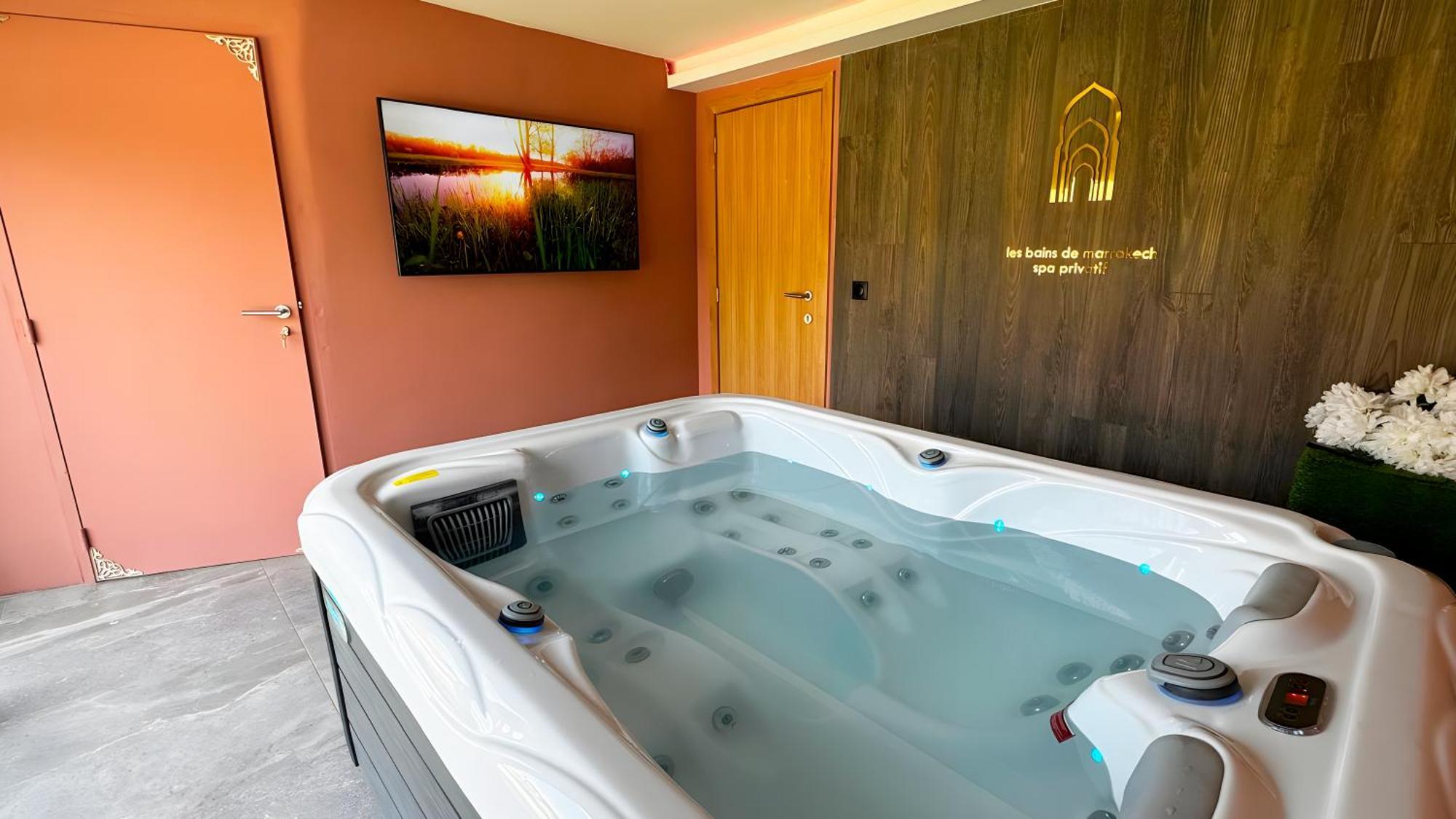 Les Bains De Marrakech Hotell Tournai Exteriör bild